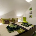 Kapitaensweg 24 *