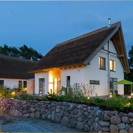 Holiday home Kapitaensweg 24 Karlshagen